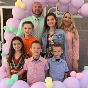 Meet your Posher, Mike